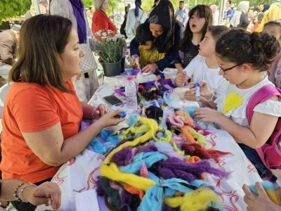 &Ccedil;ocuklardan annelerine &ouml;zel hediye
