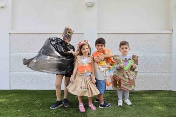 &Ccedil;ocuklardan &lsquo;&ccedil;evreci&rsquo; defile
