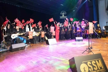 &Ccedil;ocuklardan, sanatın merkezinde &ldquo;Kurtuluş Konseri&rdquo;
