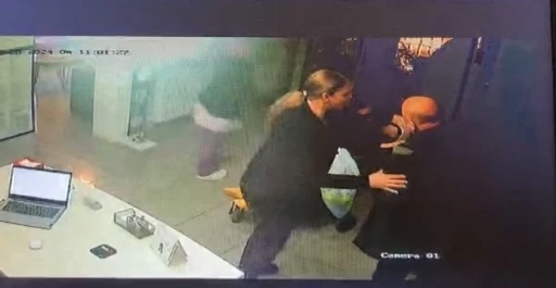 Bursa&rsquo;da diş hekimini bı&ccedil;aklayan kadın tutuklandı