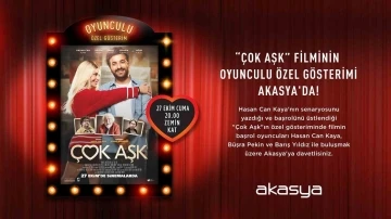 &lsquo;&Ccedil;ok Aşk&rsquo; filminin başrol oyucuları &ouml;zel g&ouml;sterim i&ccedil;in seyircilerle buluşacak
