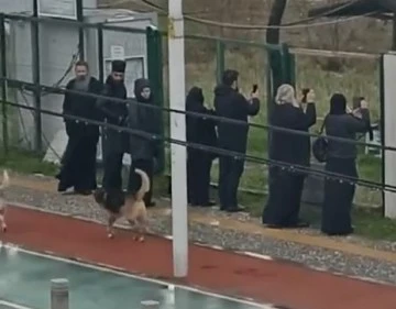 &Ccedil;ok sayıda papaz Bursa İznik'i ziyaret etti 