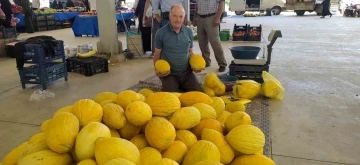 C&ouml;mert satıcı
