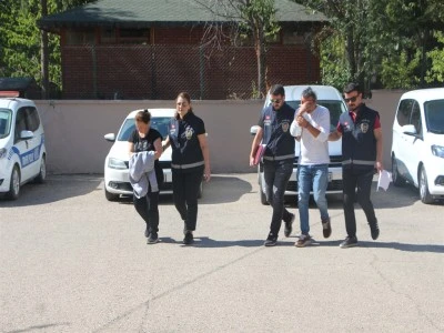 &Ccedil;&ouml;pl&uuml;kte cesedi bulunan bebeğin anne ve babası g&ouml;zaltında