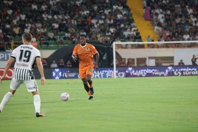 Corendon Alanyaspor: 0 - Beşiktaş: 0 (İlk yarı)