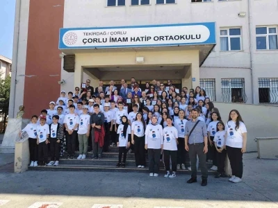 &Ccedil;orlu İmam Hatip Ortaokulu&rsquo;ndan Bilim Fuarı
