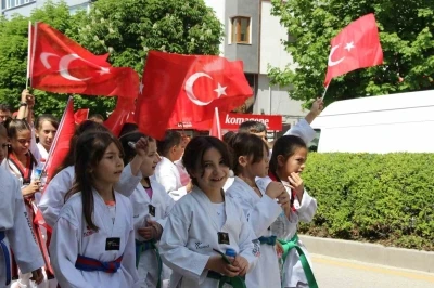 &Ccedil;orum&rsquo;da &rsquo;Aile Haftası&rsquo; ve &rsquo;Gen&ccedil;lik Haftası&rsquo; y&uuml;r&uuml;y&uuml;ş&uuml; d&uuml;zenlendi

