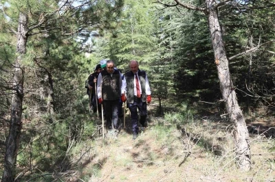 &Ccedil;orum&rsquo;da ormandaki &ccedil;&ouml;pler i&ccedil;in seferber olundu
