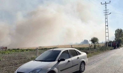 &Ccedil;orum&rsquo;da tarlada yangın &ccedil;ıktı