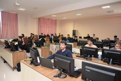 Coşkun&ouml;z Eğitim Vakfı&rsquo;nın CEVHER Hibe Programı&rsquo;nda yeni d&ouml;nem başvuruları a&ccedil;ıldı