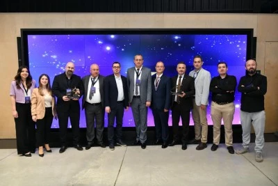 Coşkun&ouml;z Holding'e İş Sağlığı ve G&uuml;venliği &Ouml;d&uuml;l&uuml; 