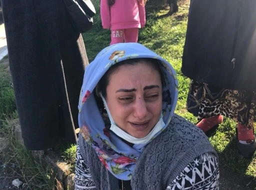 &Ccedil;ukura d&uuml;şerek ağır yaralanan oğluna h&uuml;ng&uuml;r h&uuml;ng&uuml;r ağladı
