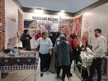 &Ccedil;ukurca kilimleri İstanbul&rsquo;da sergilendi
