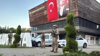 &Ccedil;ukurova Belediyesi&rsquo;ne geniş &ccedil;aplı operasyon