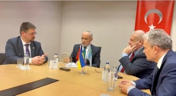 Cumhurbaşkanı Başdanışmanı Top&ccedil;u, D&uuml;nya Kırım Tatar Kongresi Başkanı &Ccedil;ubarov ile g&ouml;r&uuml;şt&uuml;
