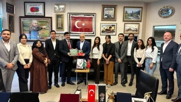 Cumhurbaşkanı Başdanışmanı Yal&ccedil;ın Top&ccedil;u: "Pakistan-T&uuml;rkiye s&ouml;zde değil &ouml;zde iki dost ve kardeş &uuml;lkedir"
