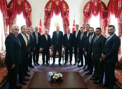 Cumhurbaşkanı Erdoğan, 4 spor kul&uuml;b&uuml; başkanını kabul etti