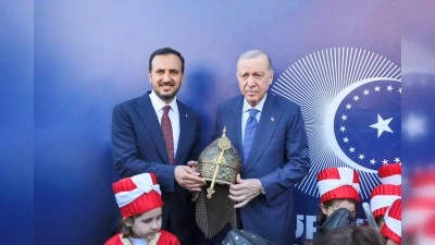 Cumhurbaşkanı Erdoğan'a &ouml;zel hazırlanan miğfer hediye edildi