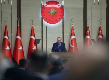 Cumhurbaşkanı Erdoğan: &ldquo;Batılı y&ouml;neticilerin ikiy&uuml;zl&uuml; politikalarını ibretle takip ediyoruz&rdquo;
