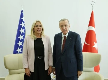  Cumhurbaşkanı Erdoğan, Bosna-Hersek Devlet Başkanlığı Konseyi Sırp &Uuml;yesi ve Bosna Hersek Sırp Kesimi Başkanı Dodik ile g&ouml;r&uuml;şt&uuml;