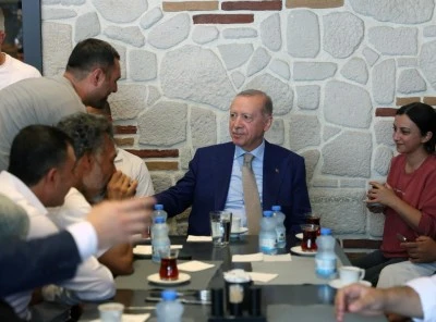 Cumhurbaşkanı Erdoğan'dan esnaf ziyareti