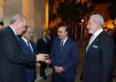 Cumhurbaşkanı Erdoğan&rsquo;dan Mısır Cumhurbaşkanı es-Sisi&rsquo;ye Togg hediyesi