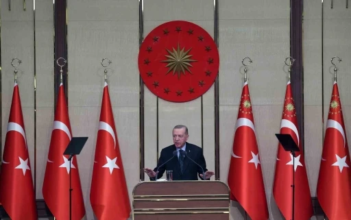 Cumhurbaşkanı Erdoğan: &ldquo;Emeklilerimizi desteklemeyi s&uuml;rd&uuml;receğiz&rdquo;
