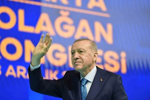 Cumhurbaşkanı Erdoğan, &ldquo;Esad pılını pırtısını toplayıp bir gecede ka&ccedil;mak zorunda kaldı&rdquo;
