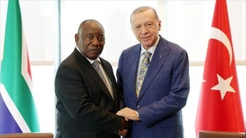 Cumhurbaşkanı Erdoğan, G&uuml;ney Afrika Cumhuriyeti Cumhurbaşkanı Ramaphosa ile g&ouml;r&uuml;şt&uuml;