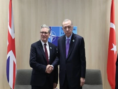 Cumhurbaşkanı Erdoğan, İngiltere Başbakanı Starmer ile g&ouml;r&uuml;şt&uuml;