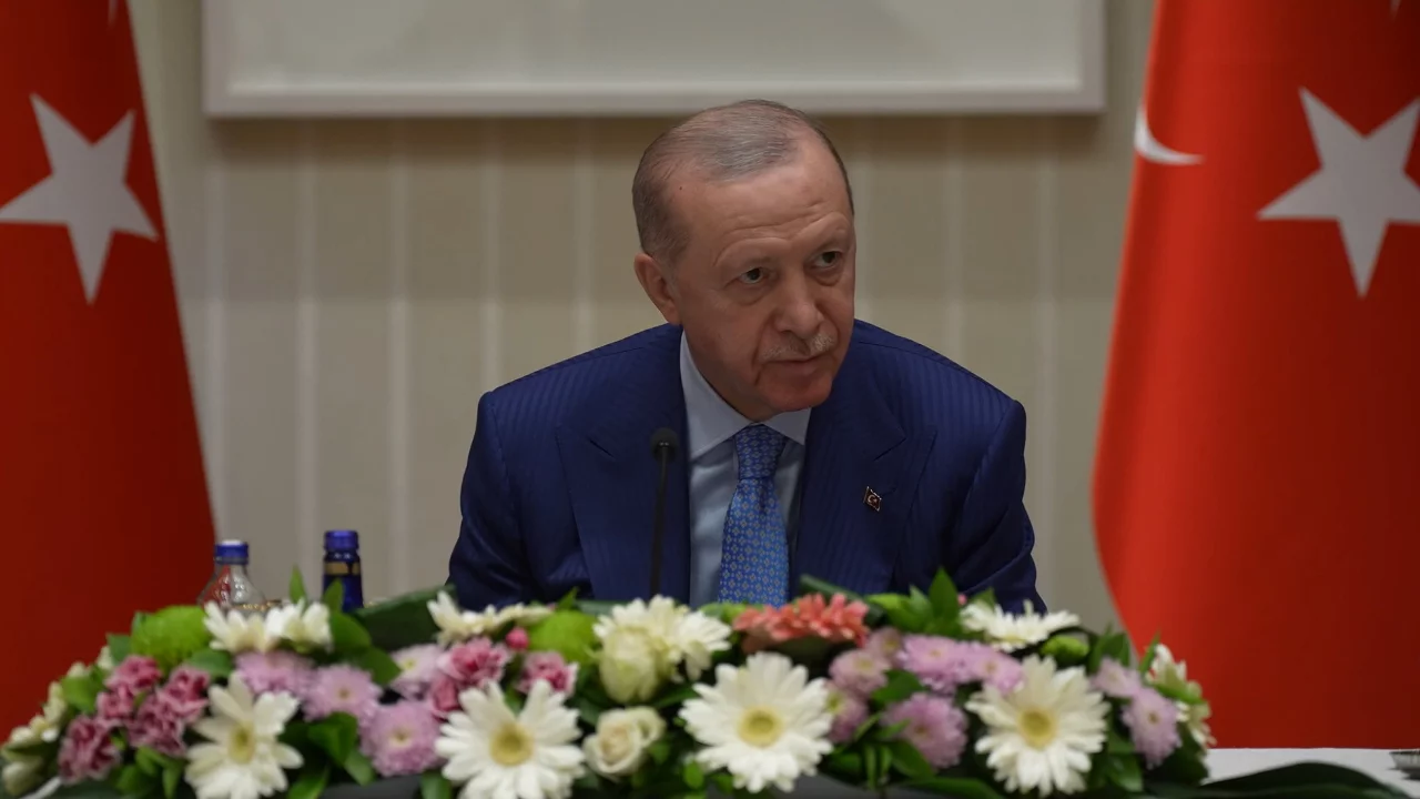 Cumhurbaşkanı Erdoğan: 'İş&ccedil;ilerimizin hakkının yenilmesine asla m&uuml;saade etmeyiz'