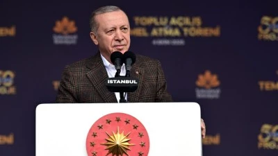 Cumhurbaşkanı Erdoğan İstanbul'un 102'nci kurtuluş yıld&ouml;n&uuml;m&uuml;n&uuml; kutladı