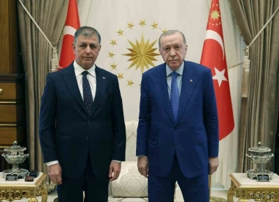 Cumhurbaşkanı Erdoğan, İzmir B&uuml;y&uuml;kşehir Belediye Başkanı Tugay&rsquo;ı kabul etti