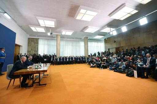 Cumhurbaşkanı Erdoğan: &ldquo;Kimse T&uuml;rkiye ve Sırbistan&rsquo;ın savunma sanayine y&ouml;nelik &rsquo;neler olması gerekir&rsquo;, bizim dışımızda belirlemeye kalkmasın&rdquo;
