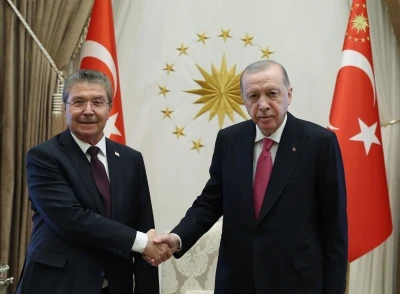 Cumhurbaşkanı Erdoğan, KKTC Başbakanı &Uuml;stel ile bir araya geldi