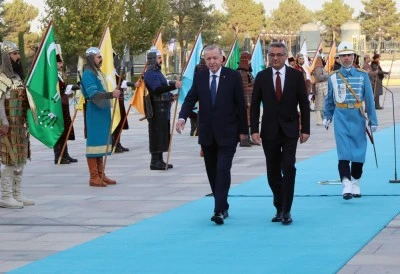 Cumhurbaşkanı Erdoğan, KKTC Cumhurbaşkanı Erh&uuml;rman'ı resmi t&ouml;renle karşıladı 