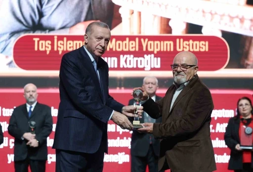 Cumhurbaşkanı Erdoğan: "Batıcı zihniyetin T&uuml;rkiye&rsquo;nin k&uuml;lt&uuml;r hayatında a&ccedil;tığı yaralar halen kapanmadı&rdquo;
