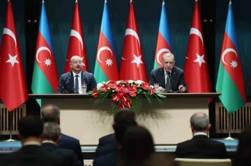 Cumhurbaşkanı Erdoğan: "Karabağ&rsquo;da işgalin sona ermesiyle birlikte b&ouml;lgemizde kalıcı barış i&ccedil;in tarihi bir fırsat penceresi a&ccedil;ıldı"
