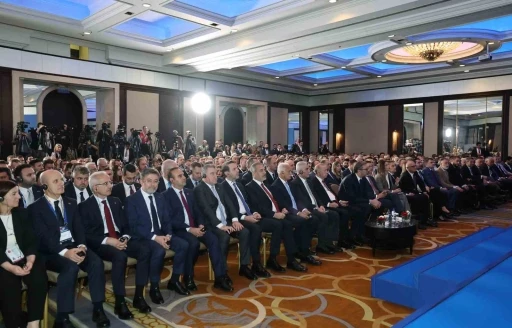 Cumhurbaşkanı Erdoğan: "Sırbistan ile ticaret hacmi hedefimiz 5 milyar dolar&rdquo;
