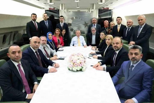 Cumhurbaşkanı Erdoğan: "Suriye&rsquo;de mevcut ter&ouml;r &ouml;rg&uuml;tlerinin etkisiz hale getirilme zamanının geldiğini de g&ouml;stereceğiz"
