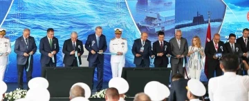 Cumhurbaşkanı Erdoğan: "T&uuml;m denizaltılarımızı 2029 yılına hizmete alarak donanmamızın g&uuml;c&uuml;ne g&uuml;&ccedil; katacağız&rdquo;