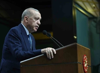 Cumhurbaşkanı Erdoğan: "T&uuml;rkiye barış diplomasisinin ana merkezlerinden biri haline d&ouml;n&uuml;ş&uuml;yor"