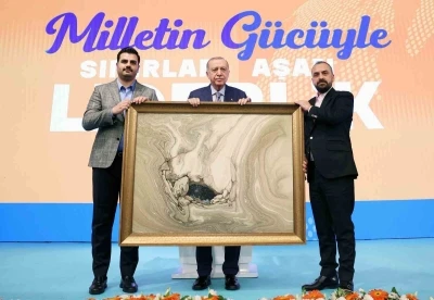 Cumhurbaşkanı Erdoğan: "&Uuml;lkemizin &ouml;n&uuml;nde yeni bir d&ouml;nemin kapıları aralanıyor"