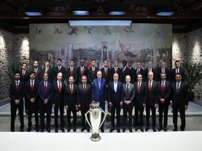 Cumhurbaşkanı Erdoğan, S&uuml;per Lig şampiyonu Galatasaray&rsquo;ı kabul etti