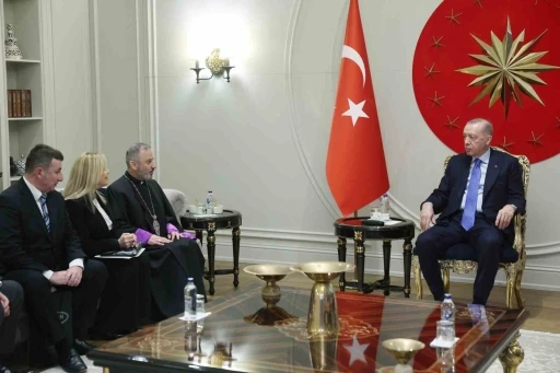 Cumhurbaşkanı Erdoğan, T&uuml;rkiye Ermeni Katolik Cemaati Ruhani Reisi&rsquo;ni kabul etti