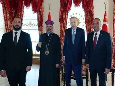 Cumhurbaşkanı Erdoğan, T&uuml;rkiye Ermenileri Patriği Sahak Maşalyan'ı kabul etti