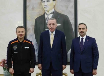 Cumhurbaşkanı Erdoğan, T&uuml;rkiye&rsquo;nin ilk astronotu Gezeravcı&rsquo;yı kabul etti
