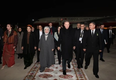 Cumhurbaşkanı Erdoğan T&uuml;rkmenistan&rsquo;da