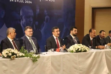 Cumhurbaşkanı Yardımcısı Yılmaz: &ldquo;&Ccedil;eşme projesi İzmir&rsquo;in turizm potansiyelini daha da &ouml;ne &ccedil;ıkaracak&rdquo;
