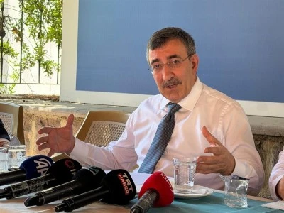 Cumhurbaşkanı Yardımcısı Yılmaz'dan emekli maaşları hakkında a&ccedil;ıklama